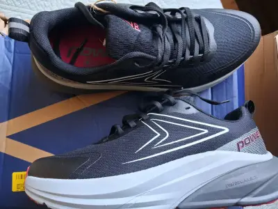 Zapatillas deportivas Power negras unisex - miniatura 1