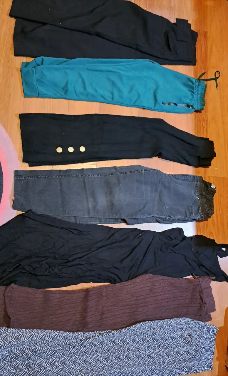 Lote de pantalones M variados para mujer