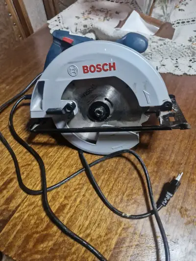 Sierra circular Bosch de alta potencia - miniatura 4