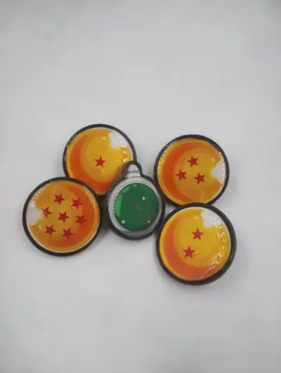 Set de pines Dragon Ball con diseño de esferas - miniatura 1