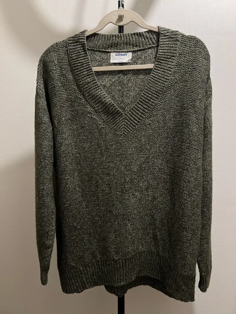 Suéter gris oscuro Old Navy para mujer
