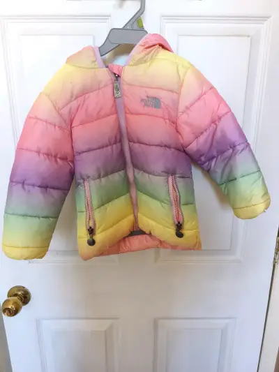 Vestido tejido infantil con diseño étnico - miniatura 4