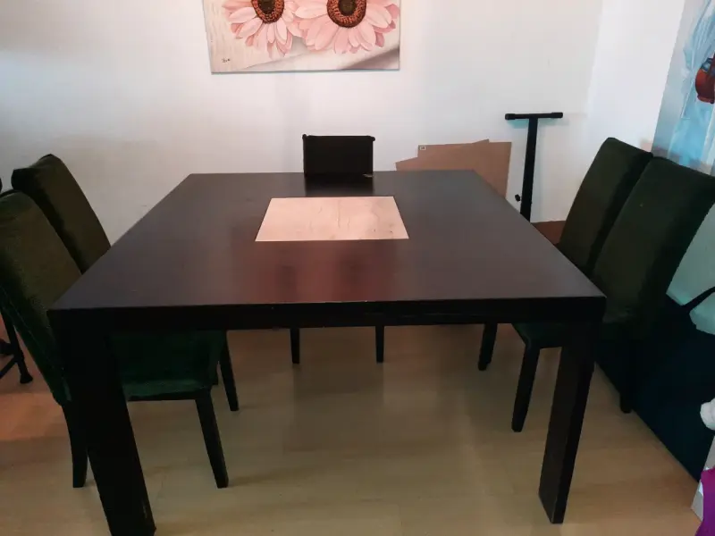Mesa de comedor cuadrada de roble madera oscura - 1