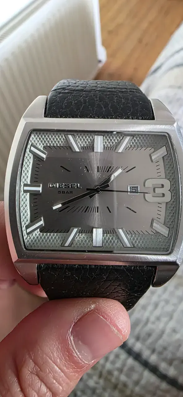 Reloj Diesel de acero inoxidable con correa de cuero - 1