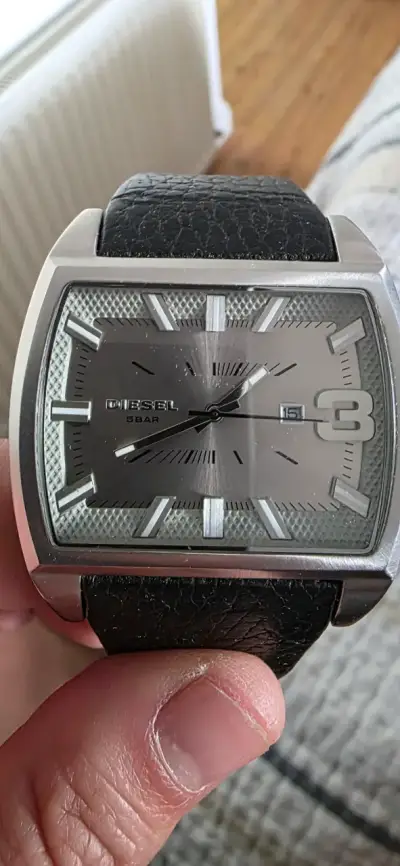 Reloj Diesel de acero inoxidable con correa de cuero - miniatura 1