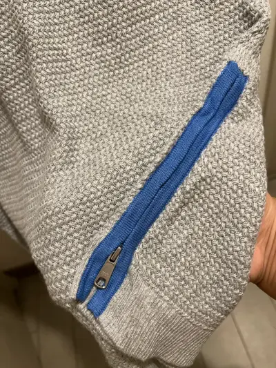 Suéter de punto azul y gris para hombre - miniatura 2