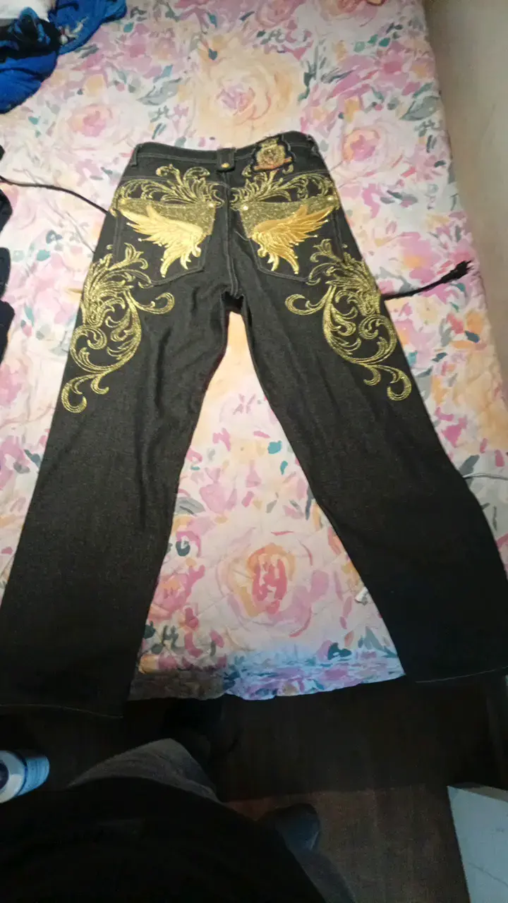 Jeans negros con diseño dorado para hombre - 2