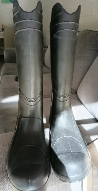 Botas de goma negras impermeables - miniatura 1