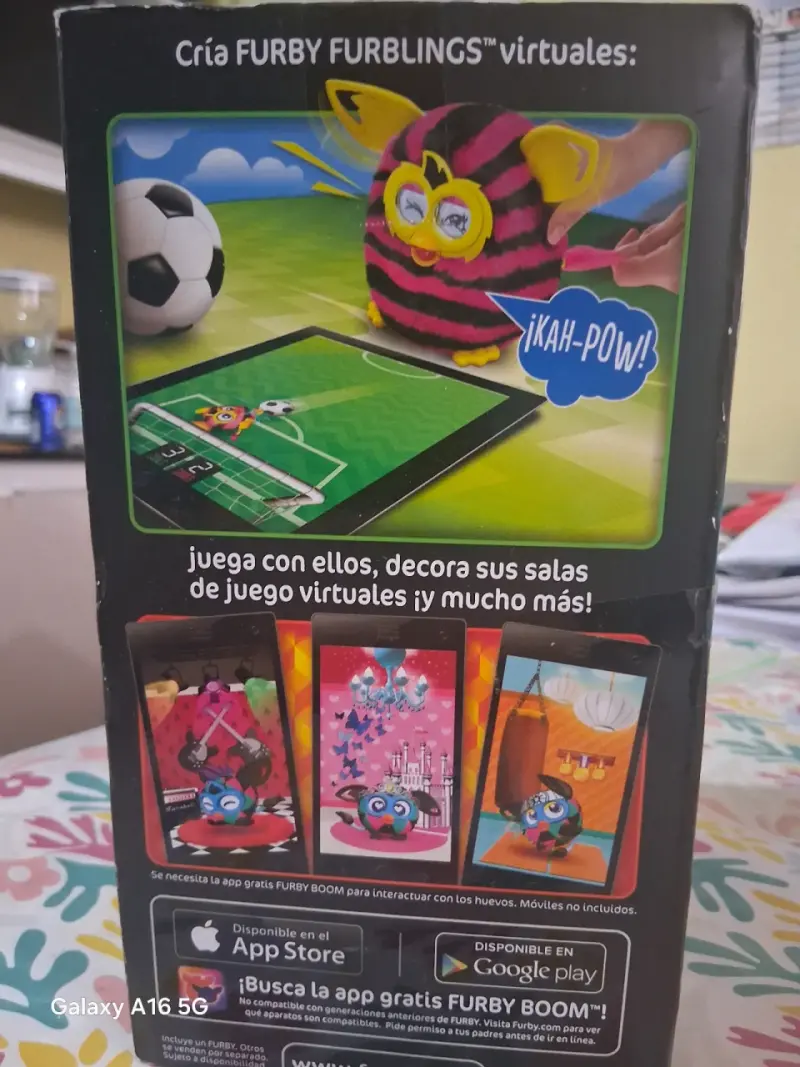 Furby Boom multicolor en caja original - 3