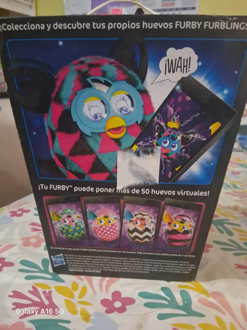 Furby Boom multicolor en caja original - 4