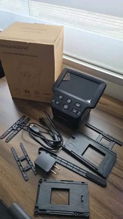 Escáner digitalizador de diapositivas Magnasonic - miniatura 2