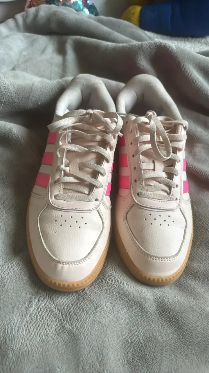 Zapatillas rosadas Adidas - 1