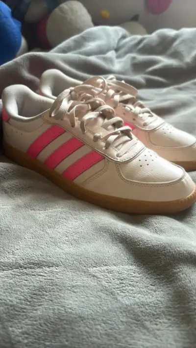 Zapatillas rosadas Adidas - miniatura 2