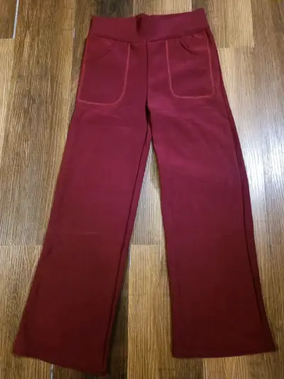 Pantalones rojos de algodón con bolsillos - miniatura 1