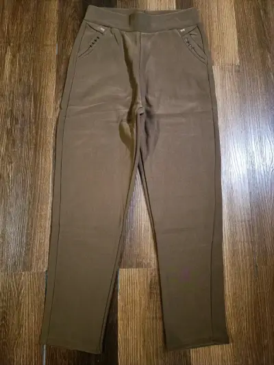 Pantalones rojos de algodón con bolsillos - miniatura 4