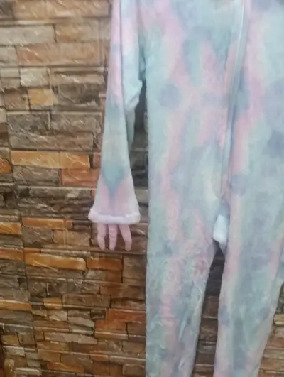 Pijama enterizo de felpa con capucha animal - miniatura 3