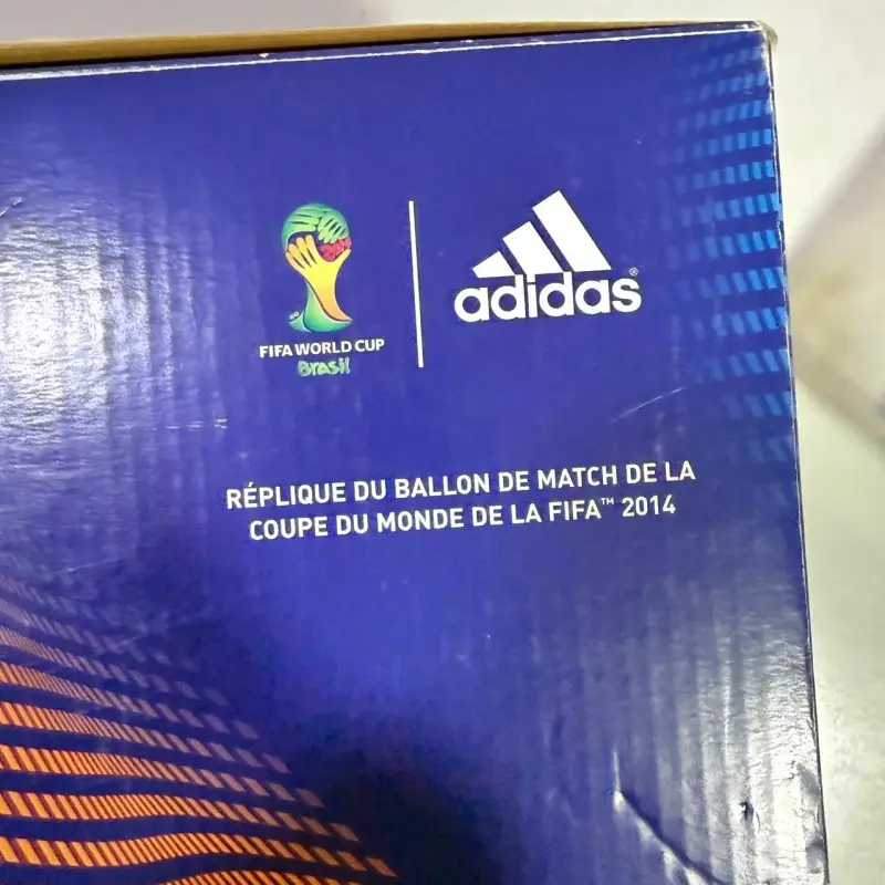 Balón Adidas Brazuca Top Replique Talla 5 - 5