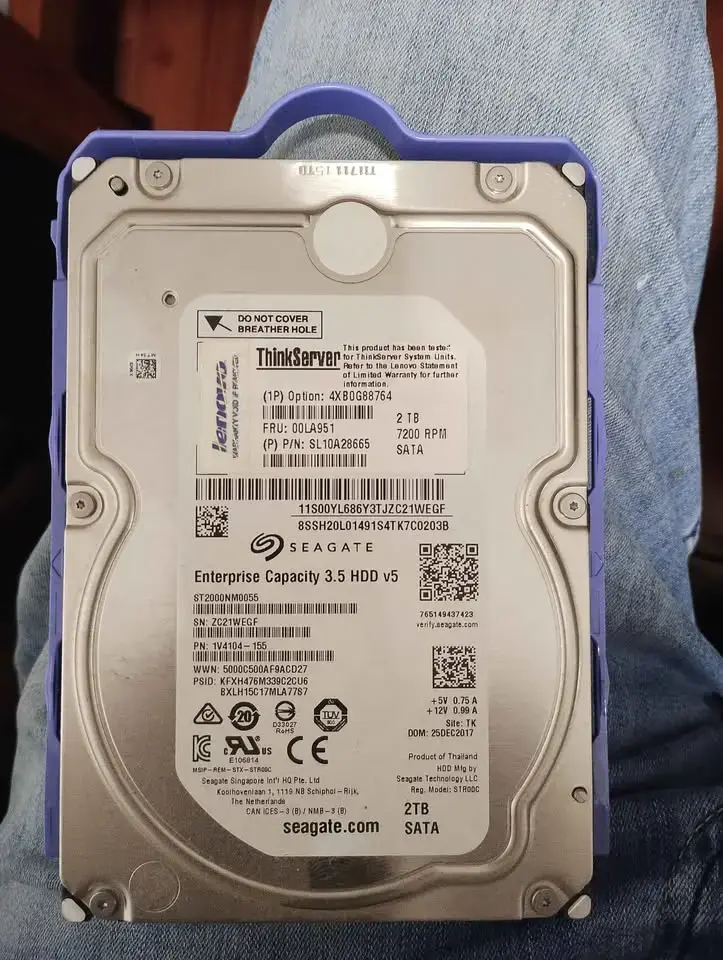 Disco duro servidor 2 TB SATA 3.5 pulgadas