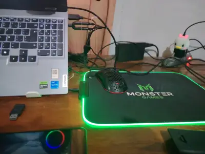 Notebook Gamer Lenovo LOQ i5 16GB 512GB SSD - miniatura 3