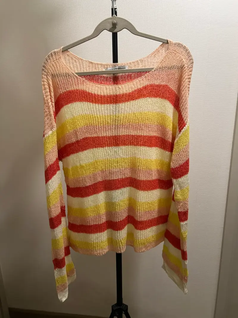 Suéter de rayas multicolor para mujer