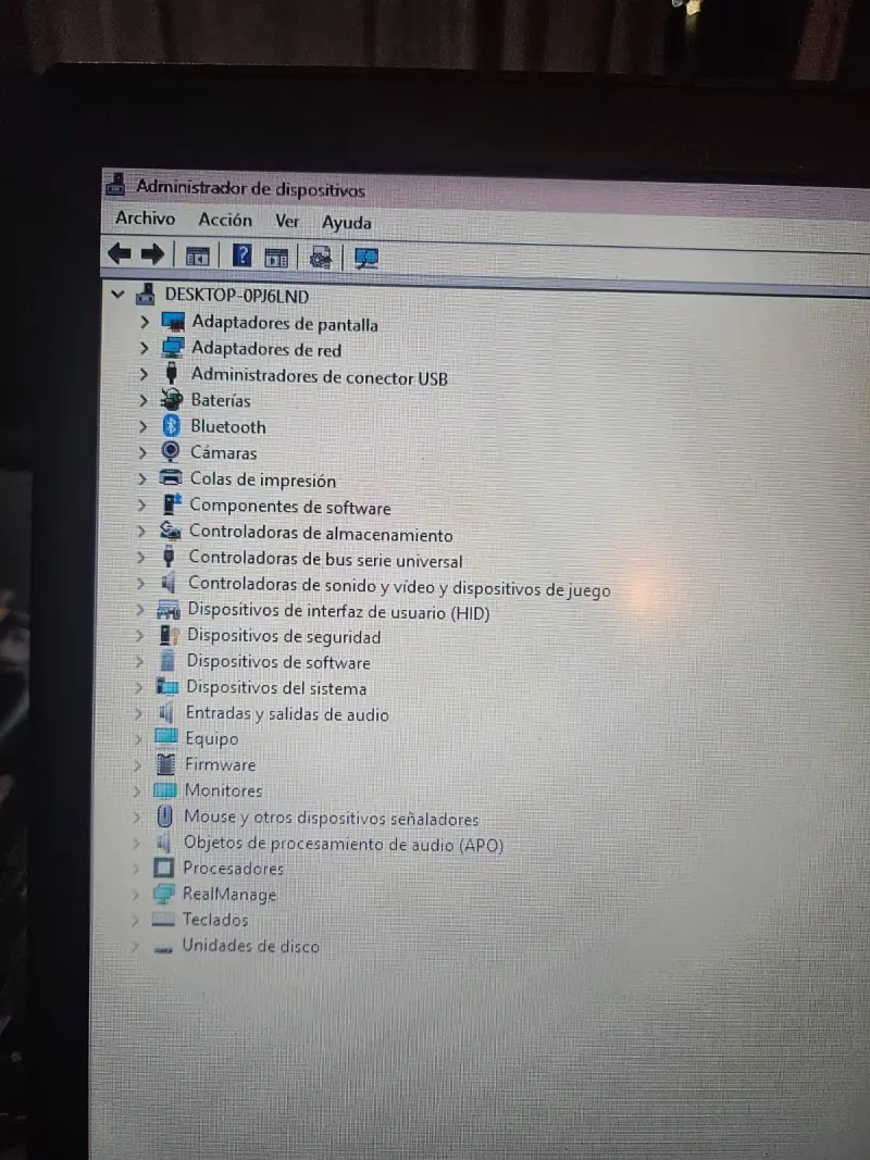 Laptop con pantalla de 15 pulgadas - 1