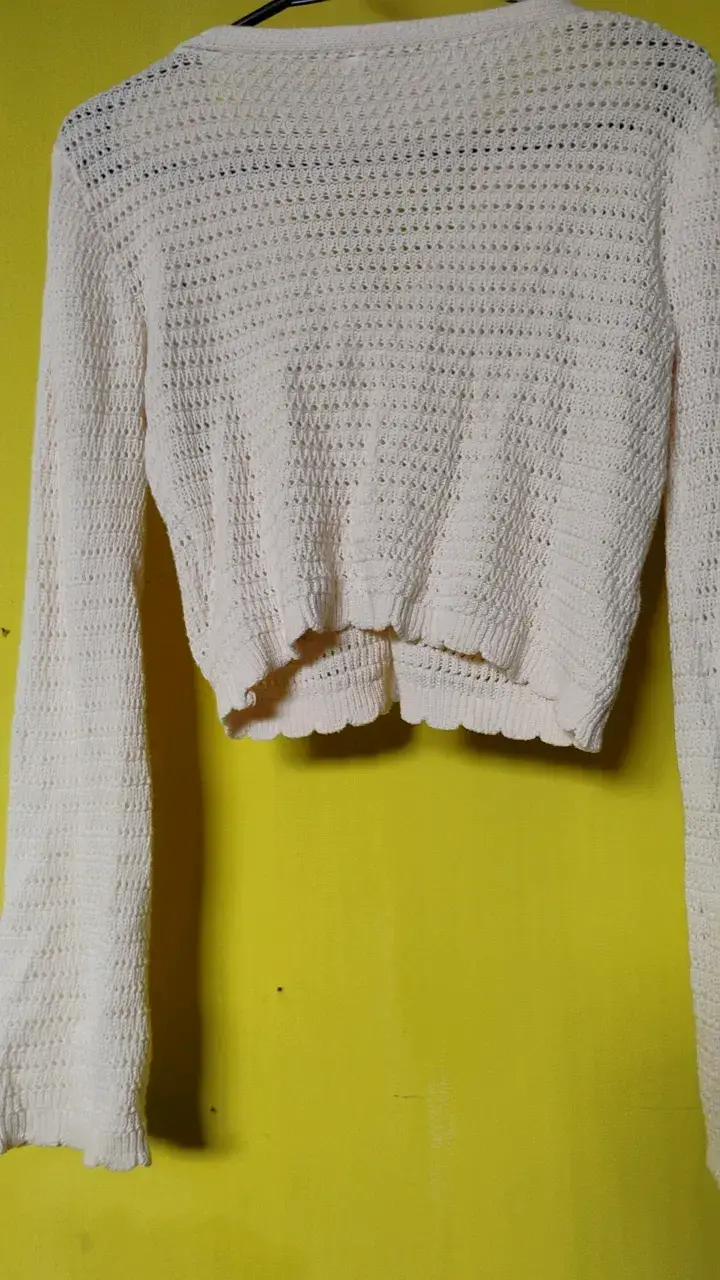 Cardigan tejido blanco con flores - 2