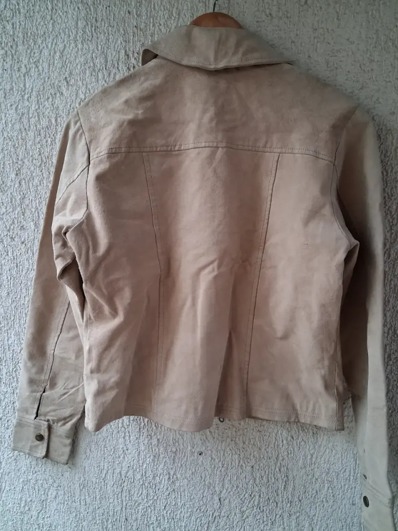 Chaqueta beige de gamuza para mujer - 6