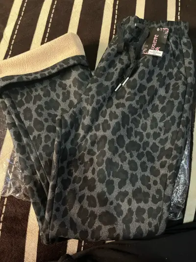 Pantalones térmicos con estampado animal print - miniatura 1