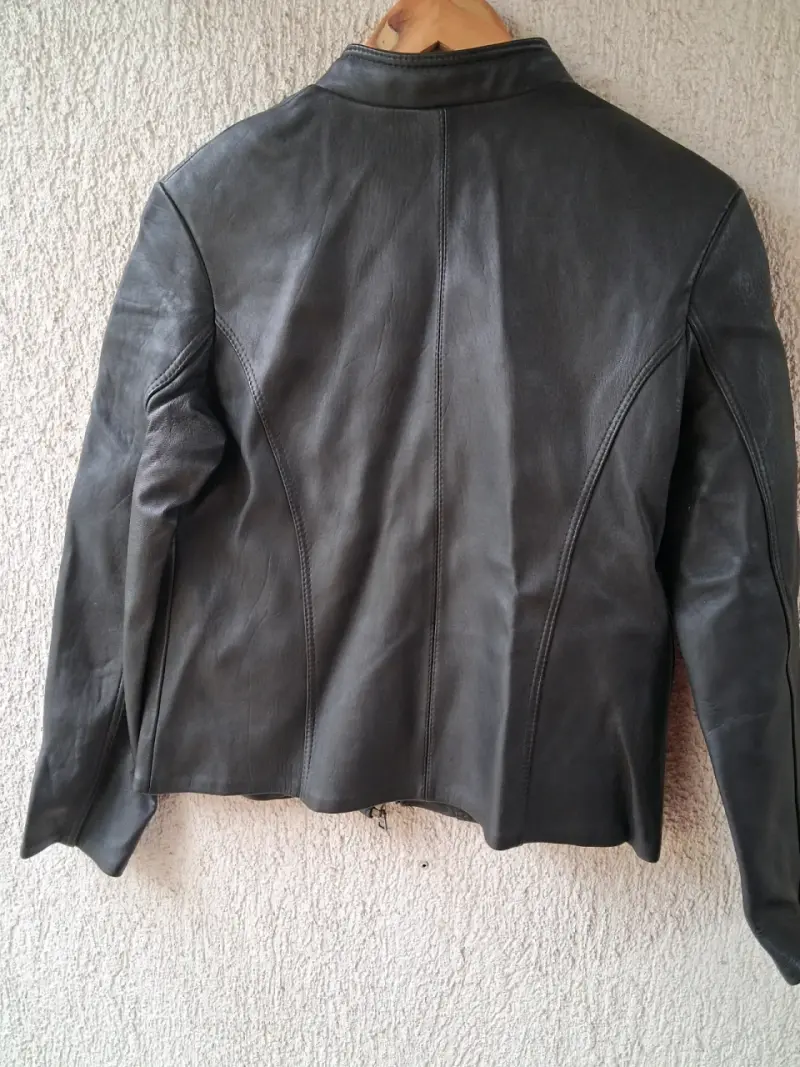 Chaqueta de cuero negra para mujer - 6
