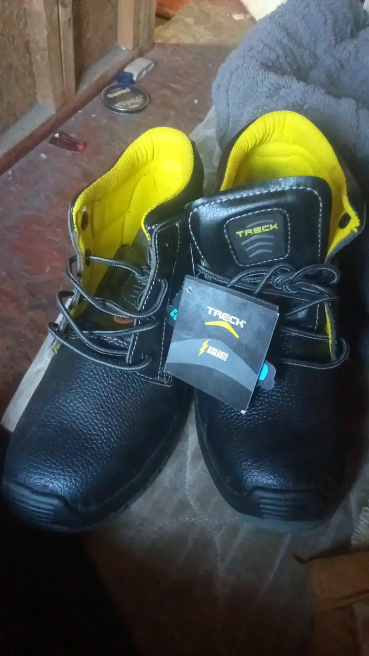 Botas de seguridad Treck negras aislantes - 3