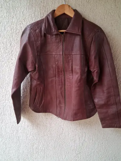 Chaqueta de cuero marrón para mujer - miniatura 1