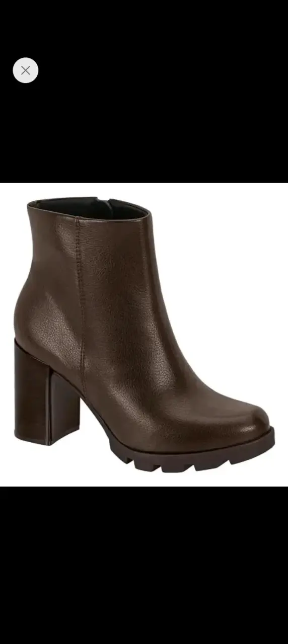 Botines de cuero marrón con tacón alto