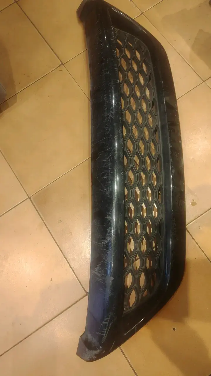 PARRILLA DE BUMPER FRONTAL+MOLDURA KIA RIO 2009-20 - 2