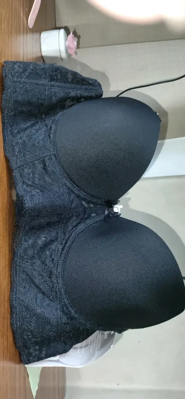 Sostén negro con encaje y soporte - 3
