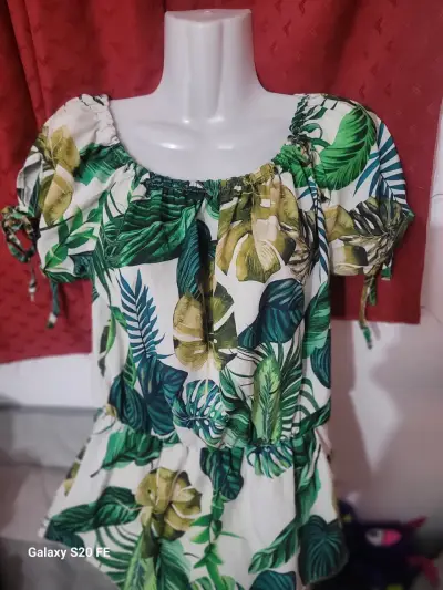 Blusa estampado animal print manga corta - miniatura 2