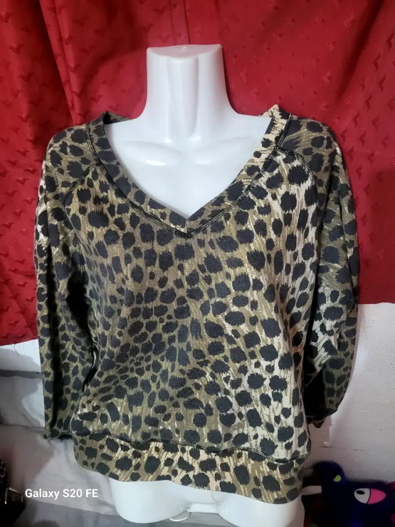 Blusa estampado animal print manga corta - 6