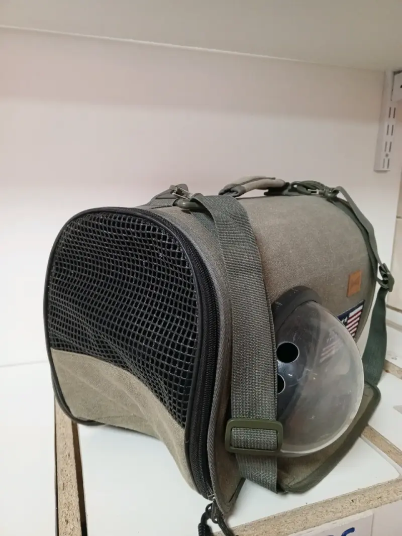 Bolso transportador para mascotas con ventana - 2