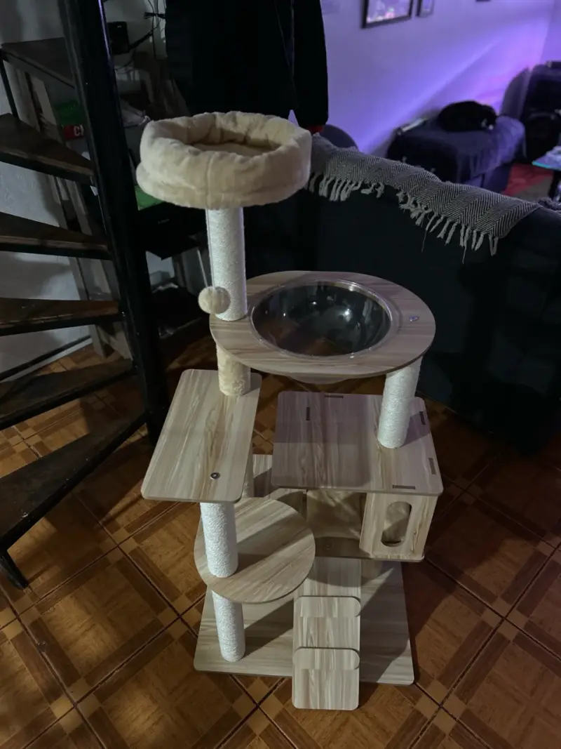 Árbol rascador para gatos con plataformas - 3