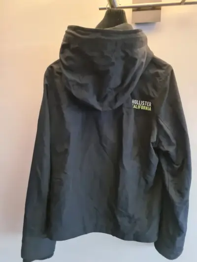 Chaqueta impermeable con capucha verde - miniatura 4
