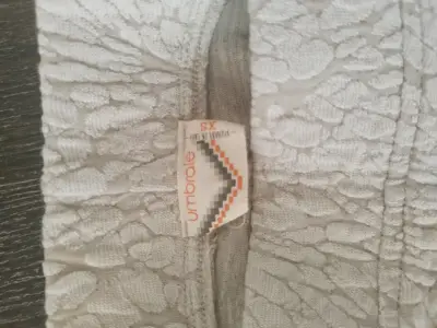 Leggings beige con diseño floral - miniatura 4