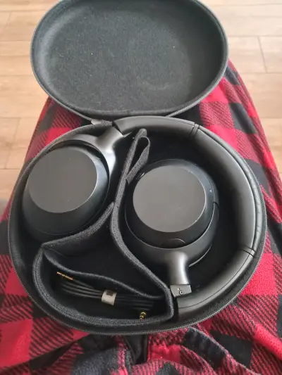 Auriculares inalámbricos con cancelación de ruido - miniatura 1