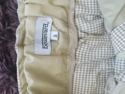 Pantalones de vestir a cuadros beige - miniatura 3