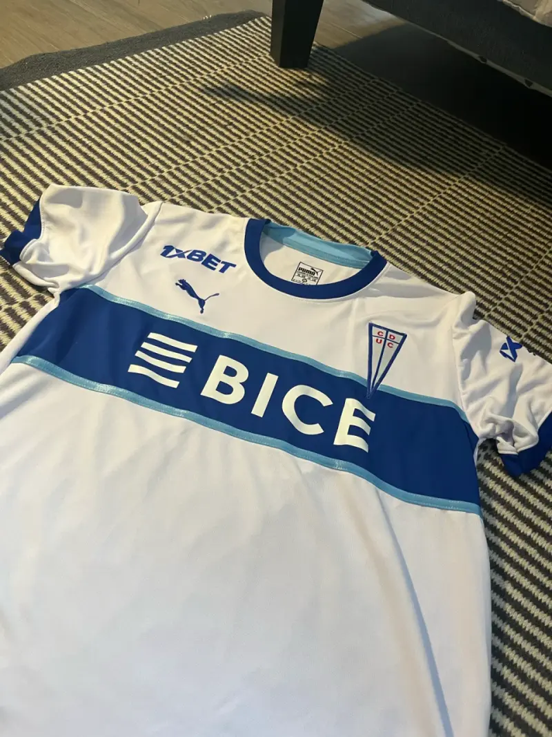Camiseta oficial Universidad Católica Puma - 1