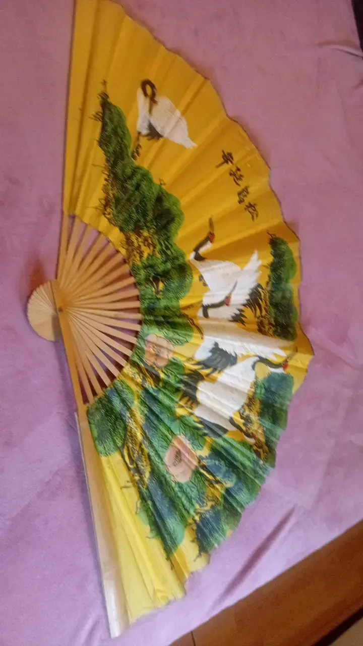 Abanico decorativo amarillo jañ9nes - 1