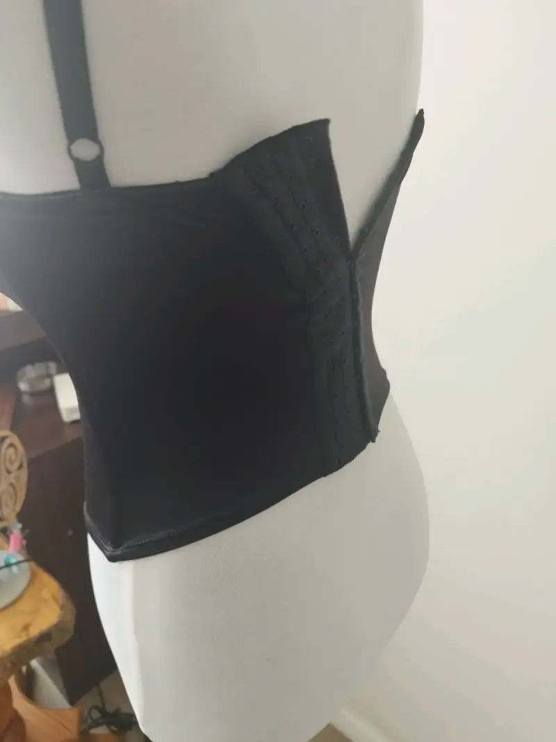 Corset negro elegante para mujer - 3