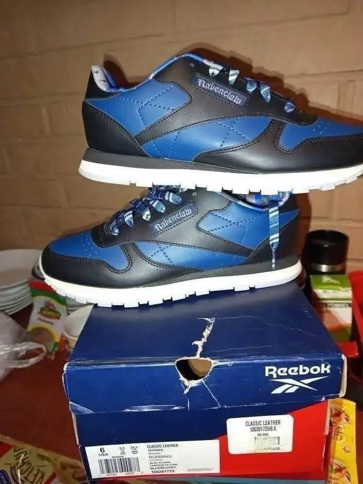 Zapatillas Reebok Classic Leather azul y negro