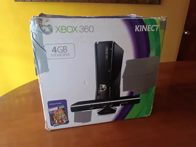 Xbox 360 Slim (Recién mantenida) - 1
