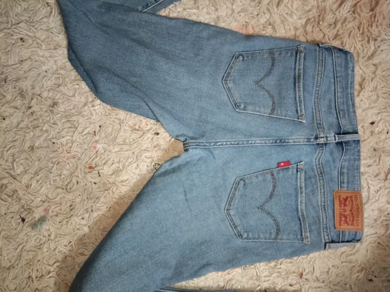 Jeans desgastados azul claro para mujer - 2