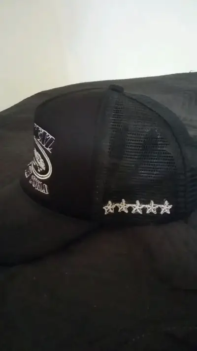 Gorra negra Corteiz con bordado - miniatura 2