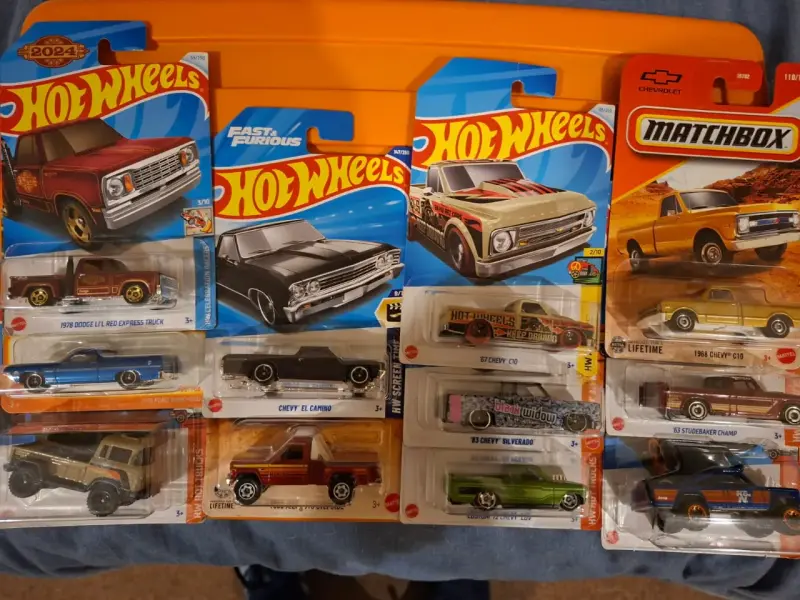 Set de camioe Hot Wheels y Matchbox coleccionables